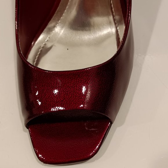 BCBGeneration Peep Toe Red Heels, Size 9.5 B - Picture 2 of 8